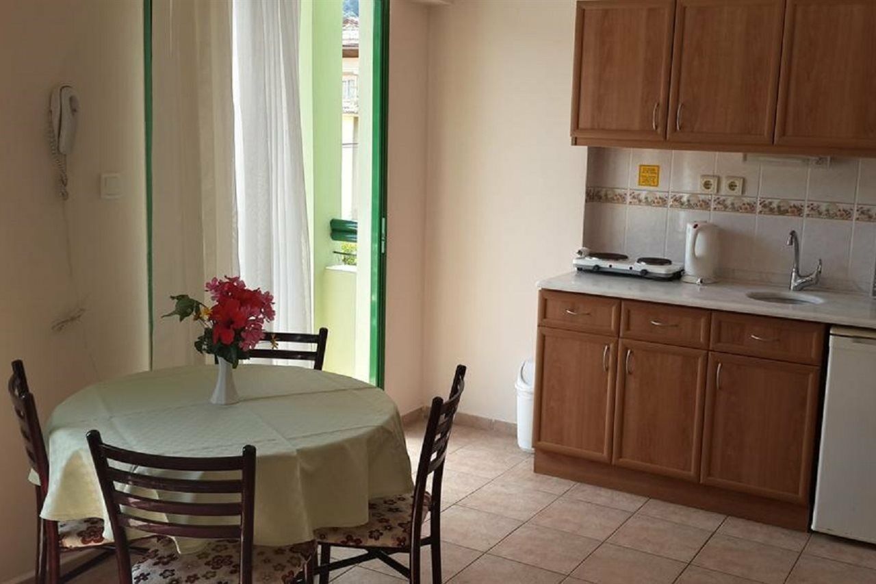 Avlu Apartments 1 İçmeler Buitenkant foto